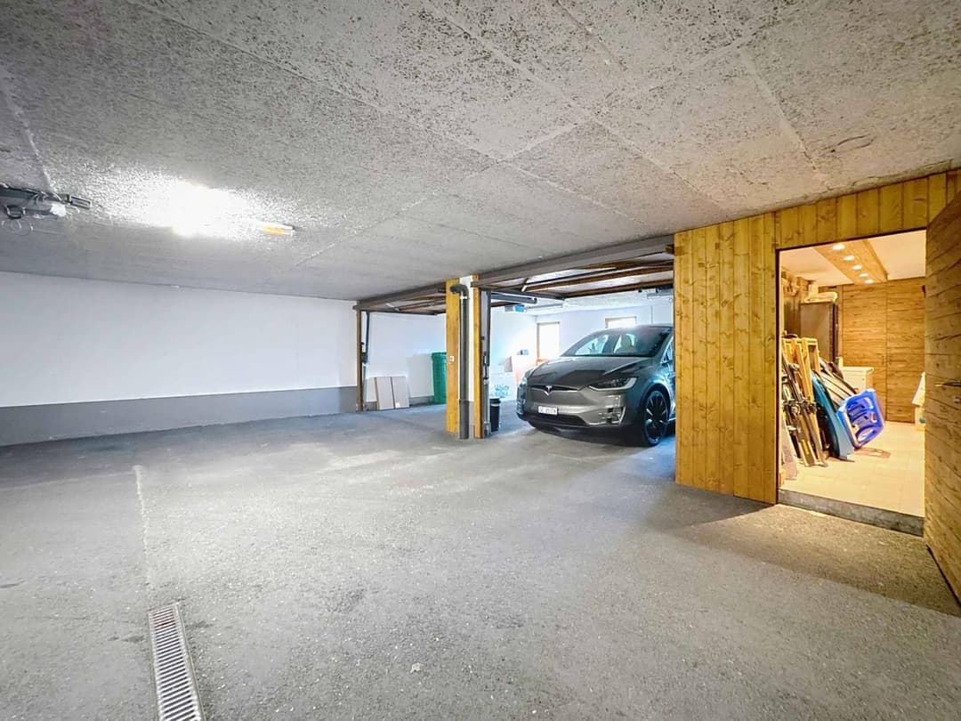 2269 – Maison 10.5 pièces – 519 m²
