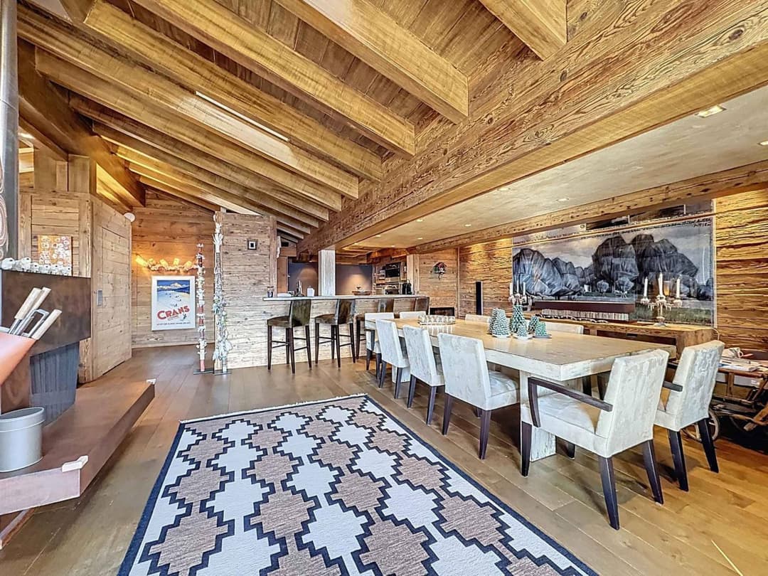 2269 – Maison 10.5 pièces – 519 m²