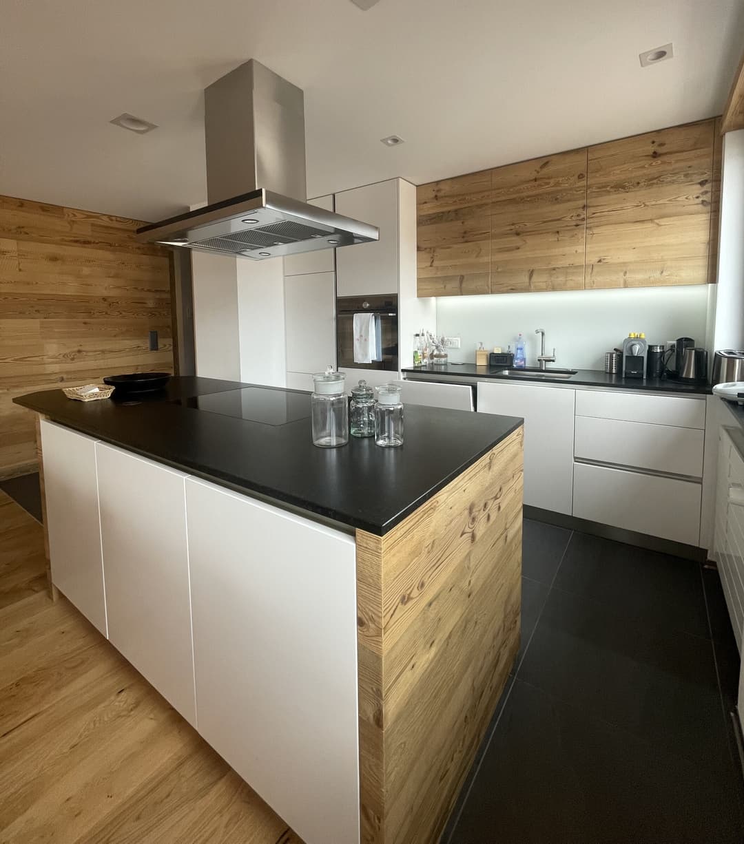 1929 – Appartement 4.5 pièces – 2898CHF – 122m²