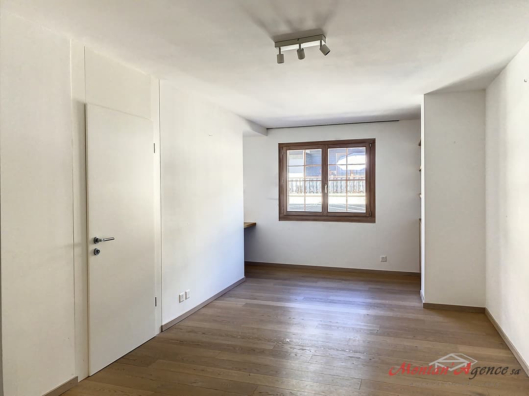 2273 – Appartement 6.5 pièces – 4600000 CHF – 349.7 m²