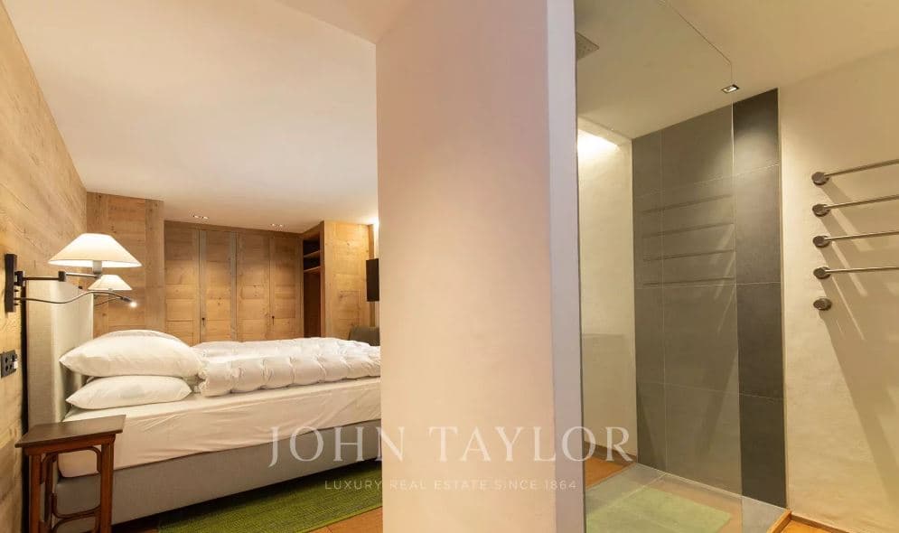 1913 – Appartement – 6pièces – 230m²