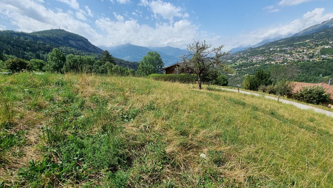 2312 – Terrain – 264400 CHF – 809m²