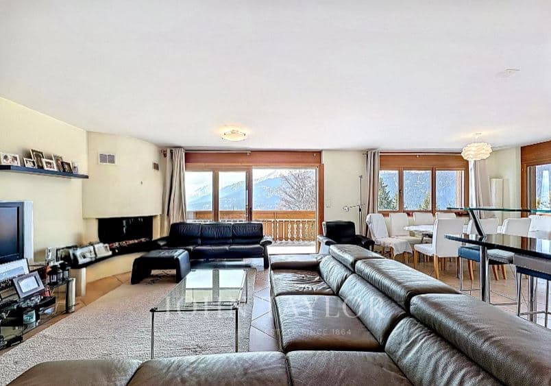 2330 – Appartement 4.5 pièces – 1750000CHF – 117m²